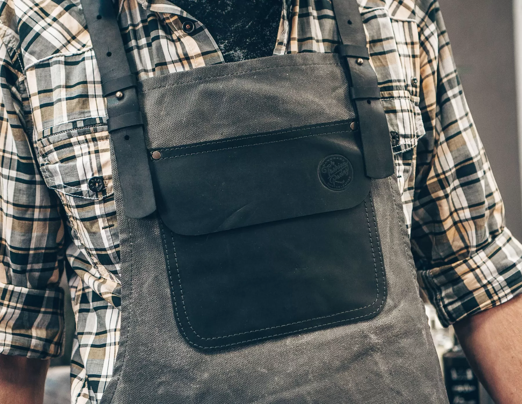 APRON - Waxed Grey Canvas & Black Leather | Handmade