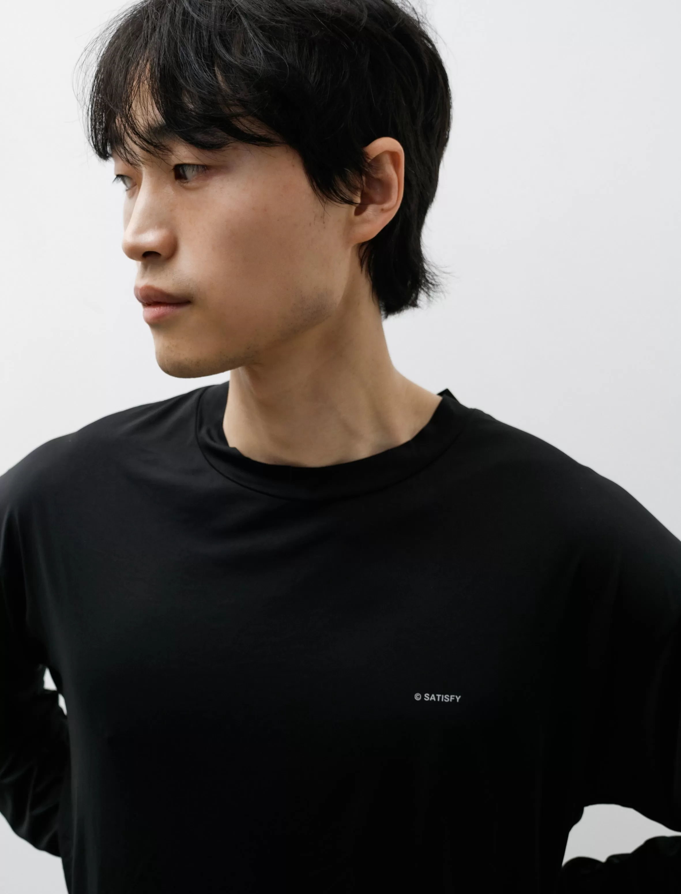 Auralite Long Tee Black