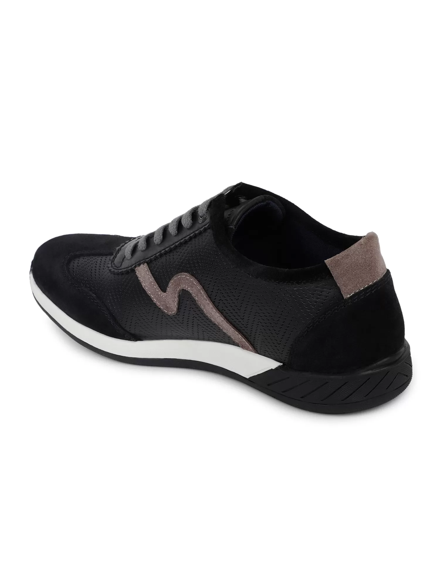 Ezok Men Black Sneaker Casual Shoes