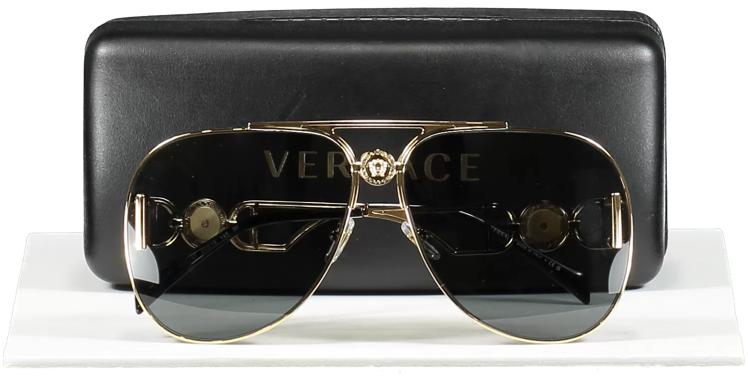 Gianni Versace Metallic Gold Medusa Logo Ve 2255 Sunglasses in case