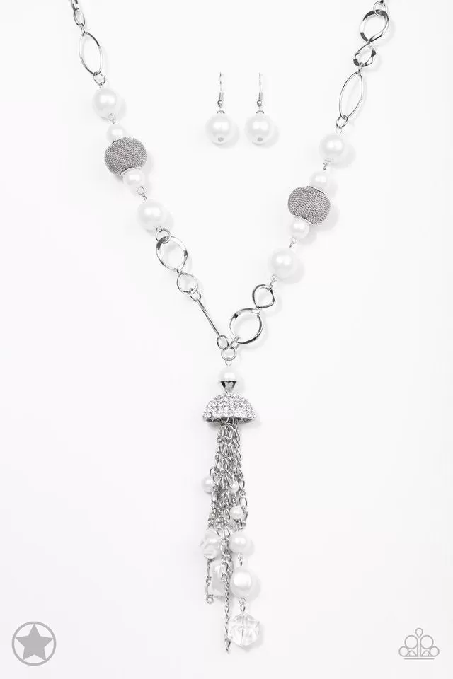 Paparazzi Accessories - Designated Diva - White Necklace