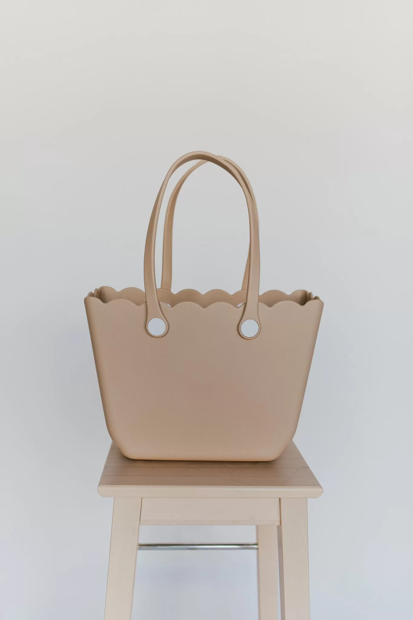 Rose Scalloped Versa Tote