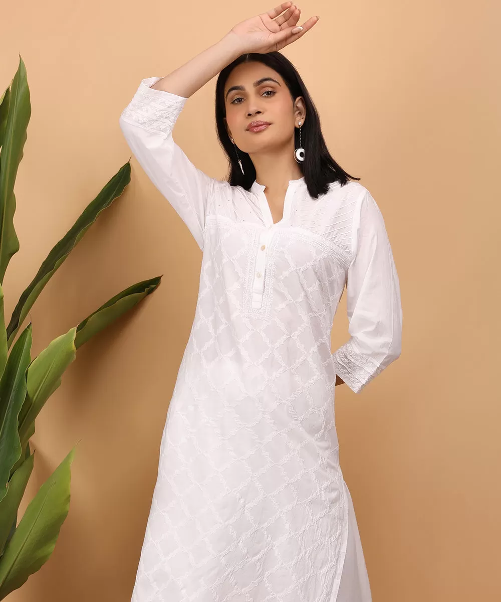 White cotton hane embroidered chikankari kurti